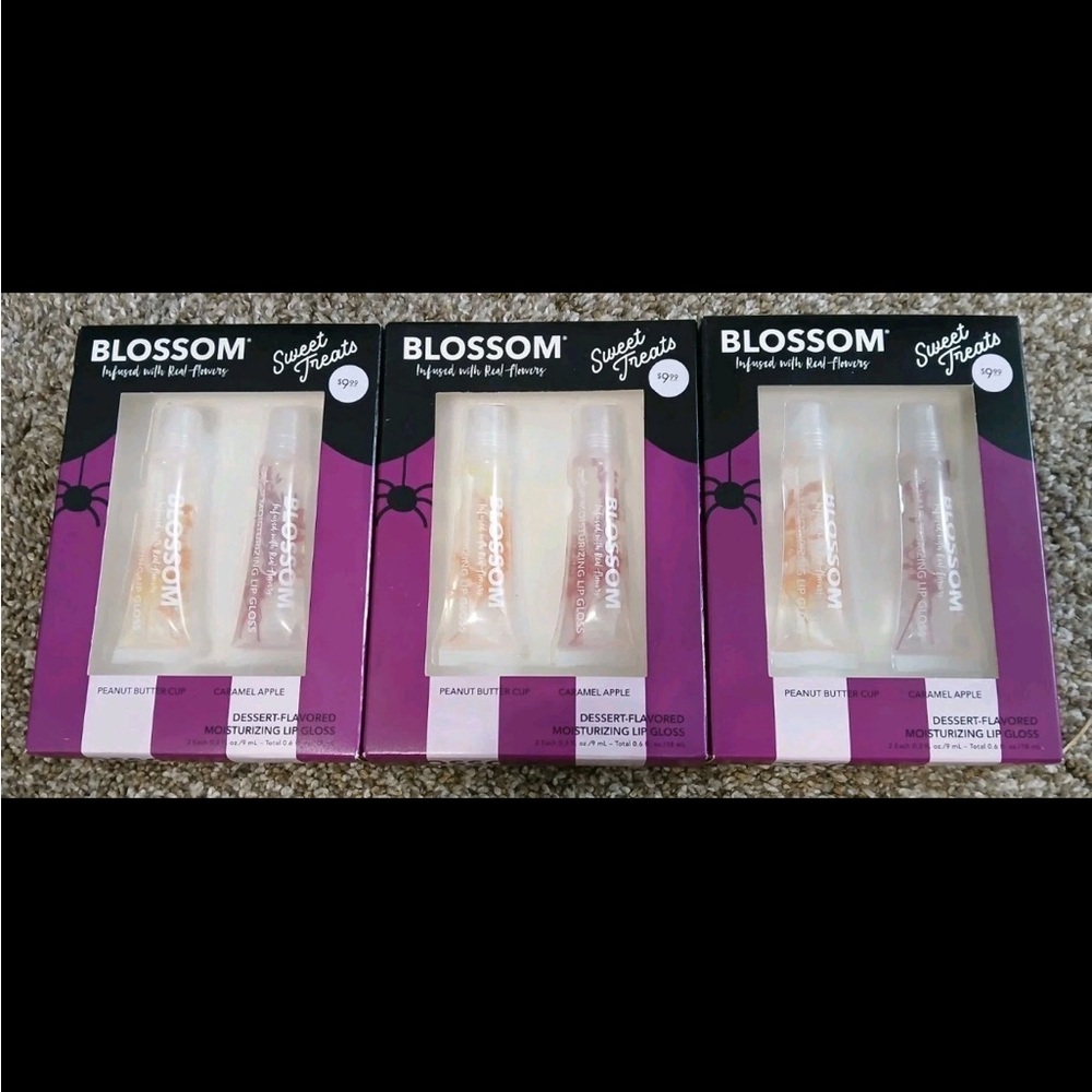 Sweet Treats Lip Gloss Set of 3 dessert flavored peanut butter cup/caramel apple